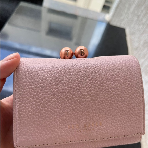 Ted baker wallet - Picture 7 of 10